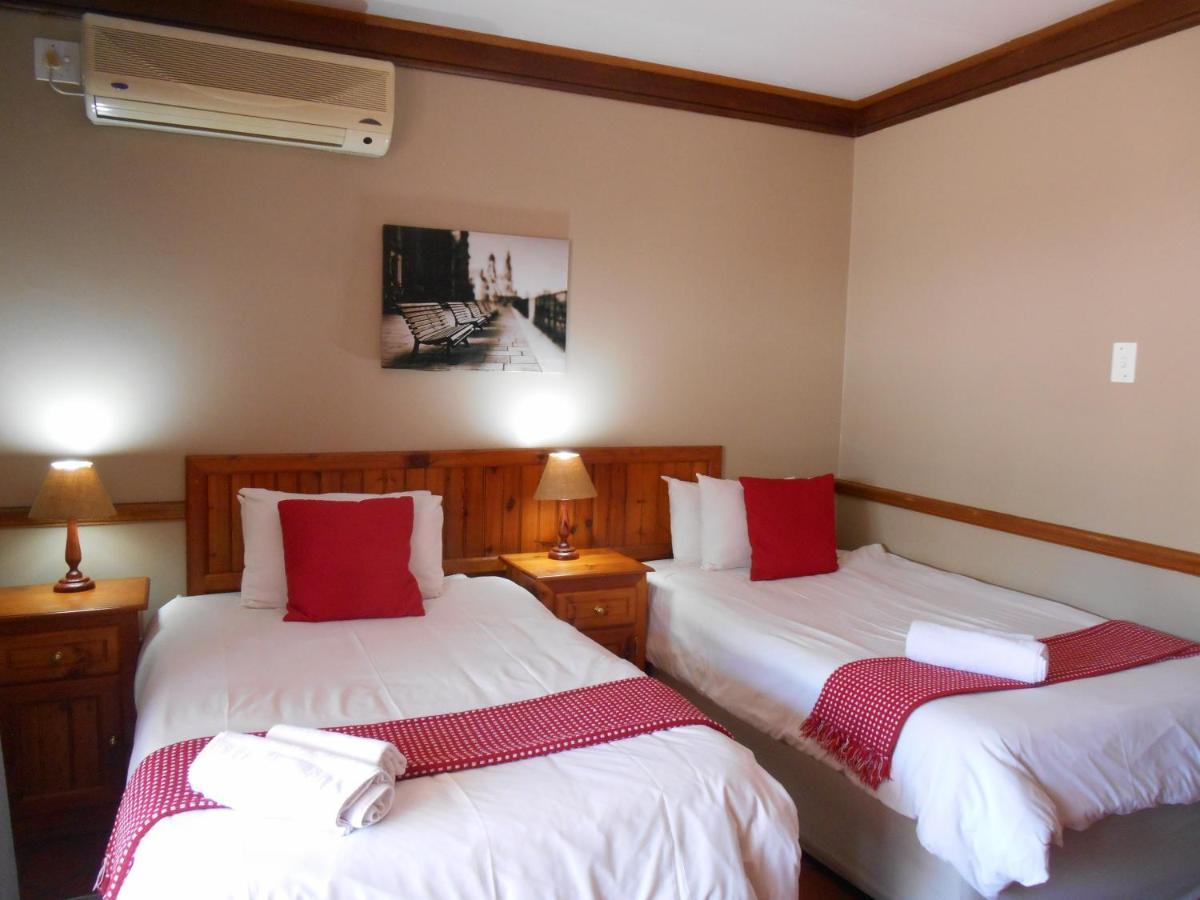 Oakwood Lodge Блоемфонтейн Екстериор снимка